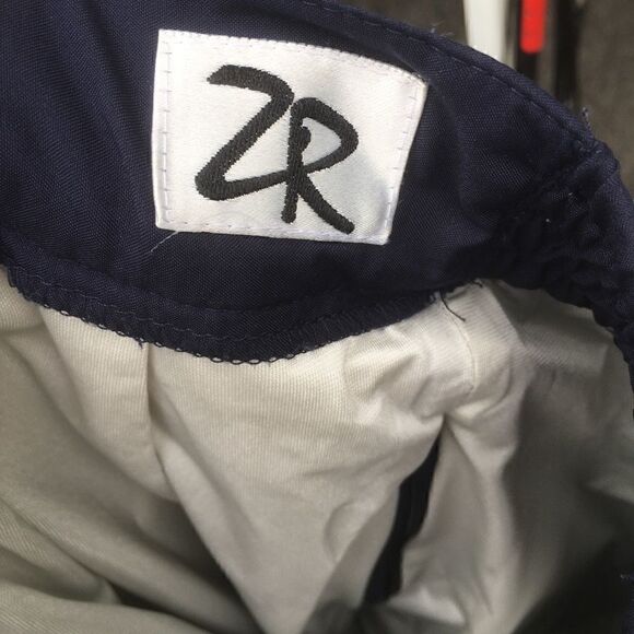 GORE- TEX ZR Snowboard Pants - Picture 4 of 9